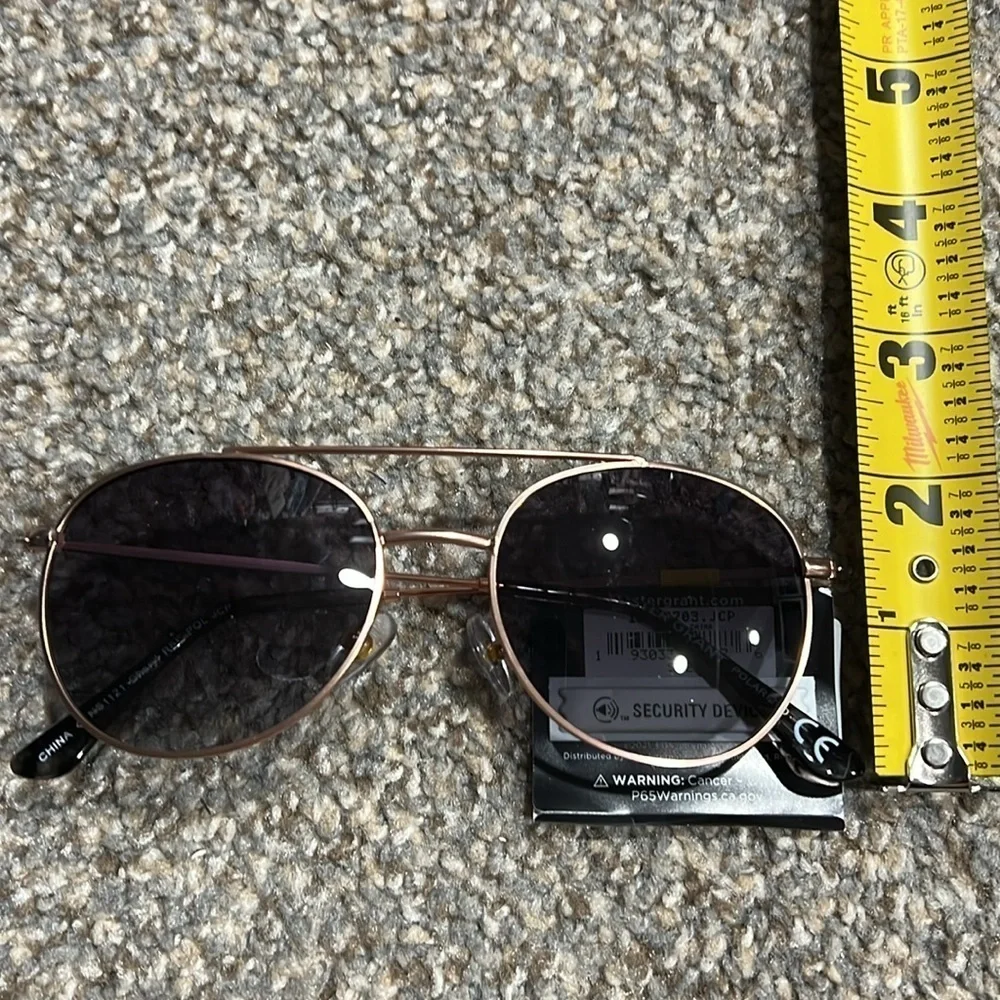 Foster‎ Grant Cheryl Rose Gold Polarized Sunglasses